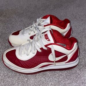 Nike Size 8, Red/White